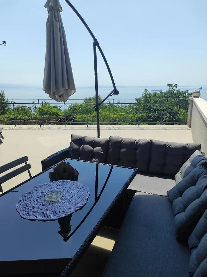 Apartments Aurora Opatija 0*,